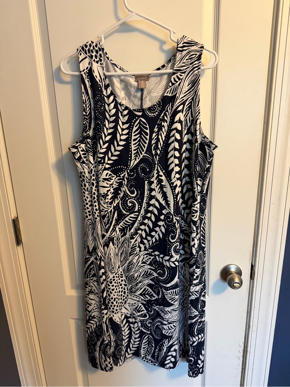 Chicos Navy White Botanical Feather Print Swing Dress Sleeveless Scoop Neck